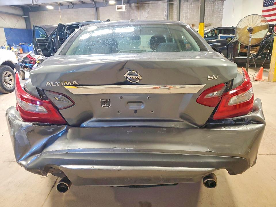 58234266 :رقم المزاد ، 1N4AL3AP4JC139336 vin ، 2018 Nissan Altima مزاد بيع