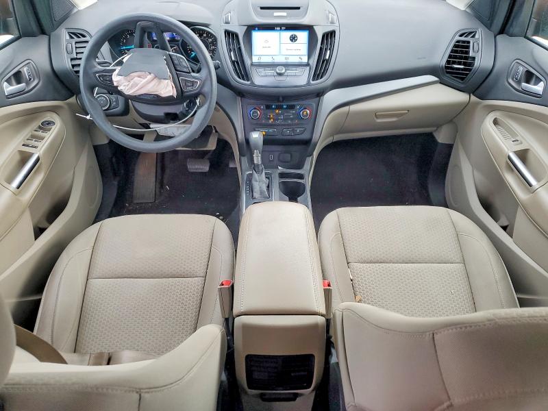 57624806 :رقم المزاد ، 1FMCU0GD5HUC64647 vin ، 2017 Ford Escape مزاد بيع