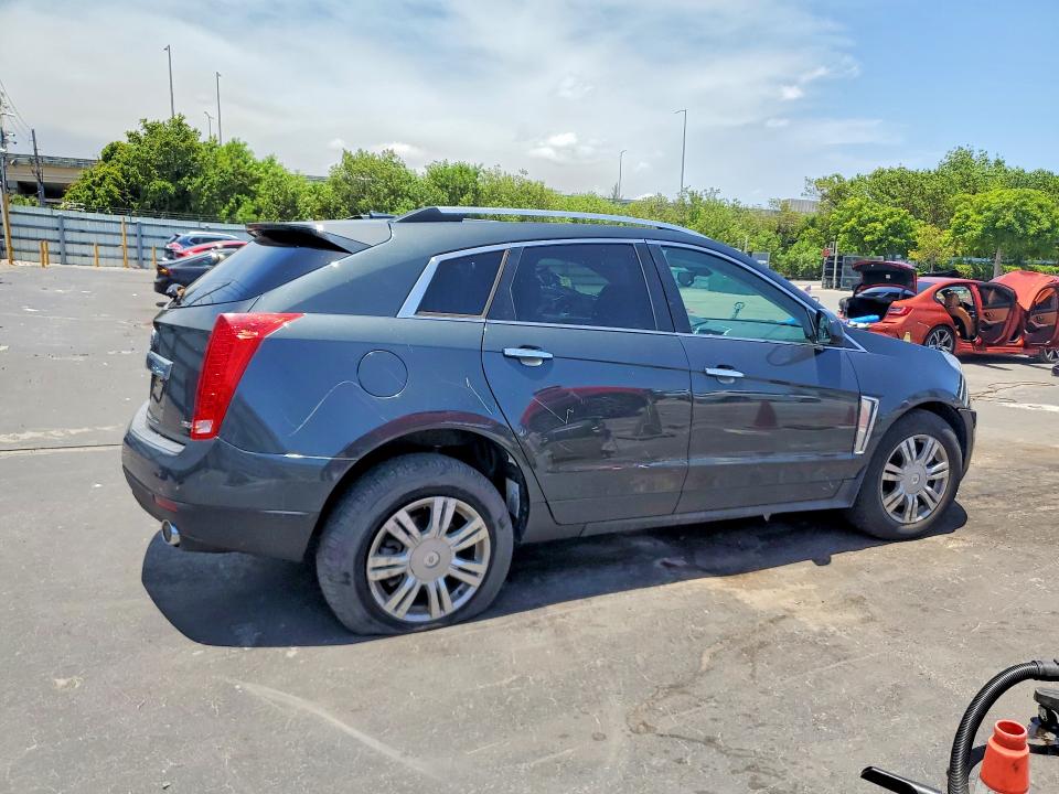 57530936 :رقم المزاد ، 3GYFNBE39ES602626 vin ، 2014 Cadillac Srx مزاد بيع