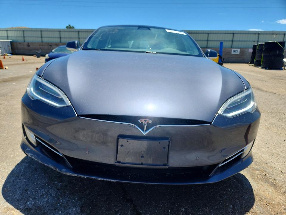 58761086 :رقم المزاد ، 5YJSA1E20MF427773 vin ، 2021 Tesla Model S مزاد بيع