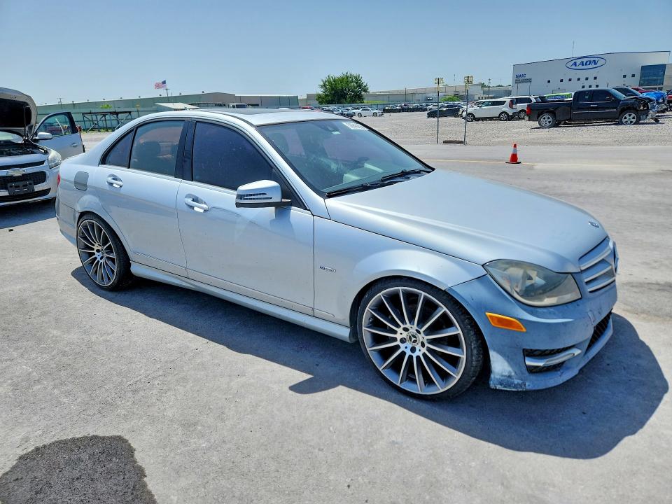 58946456 :رقم المزاد ، WDDGF4HBXCR237773 vin ، 2012 Mercedes-benz Benz مزاد بيع