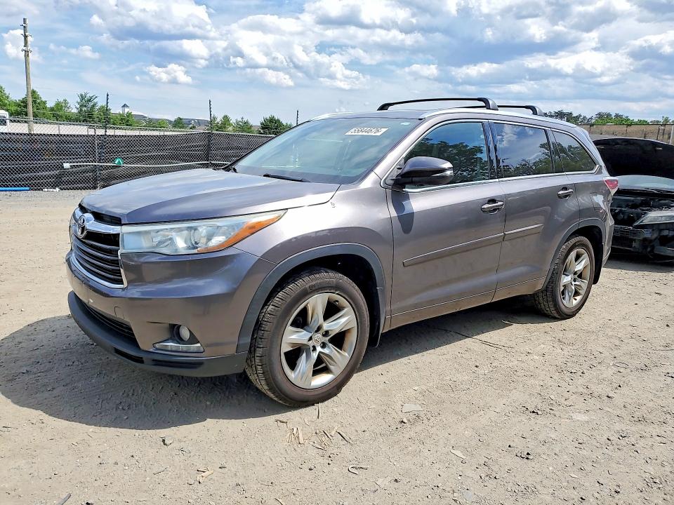 55844676 :رقم المزاد ، 5TDDKRFH2FS088326 vin ، 2015 Toyota Highlander مزاد بيع