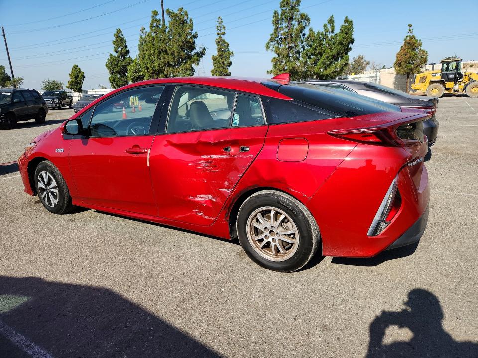 57994046 :رقم المزاد ، JTDKARFP9H3000569 vin ، 2017 Toyota Prius Prime مزاد بيع