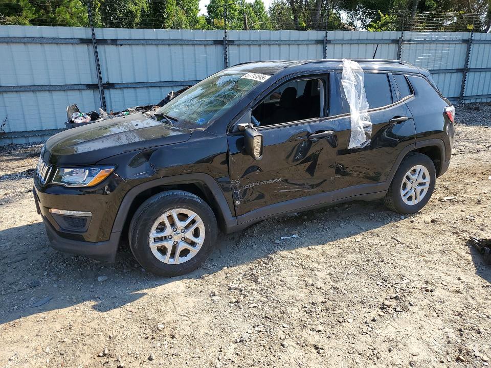 57712346 :رقم المزاد ، 3C4NJCAB5JT327731 vin ، 2018 Jeep Compass مزاد بيع