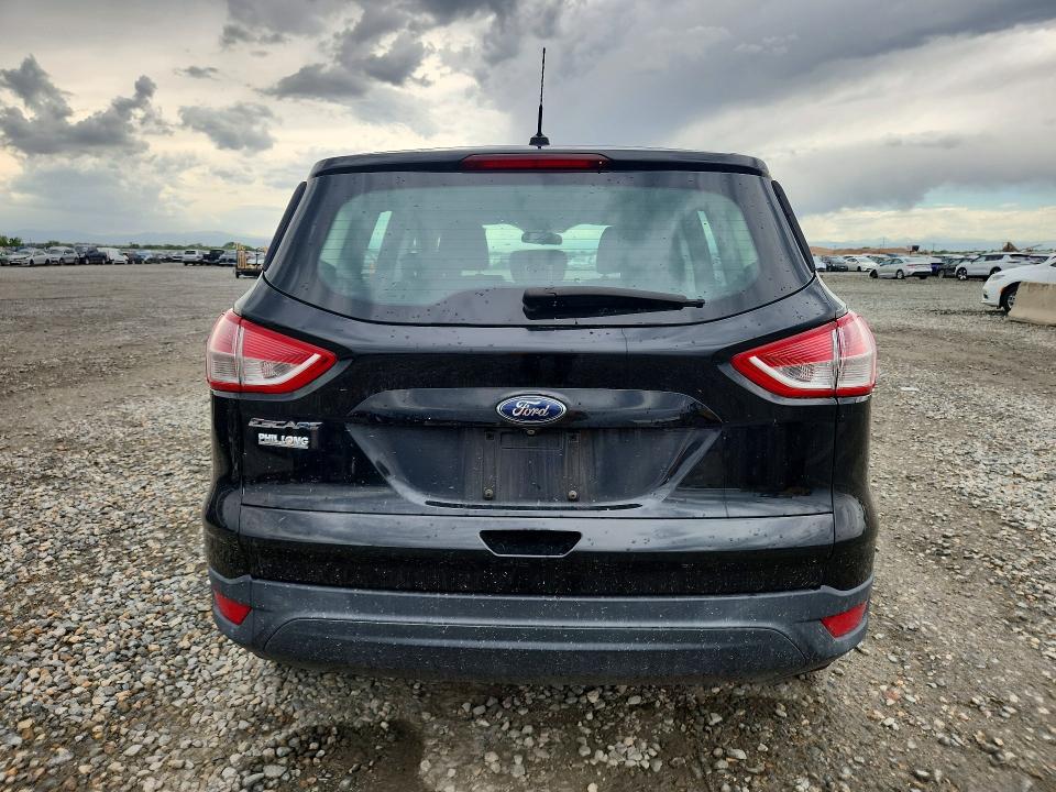 55764626 :رقم المزاد ، 1FMCU0F76FUB81026 vin ، 2015 Ford Escape مزاد بيع