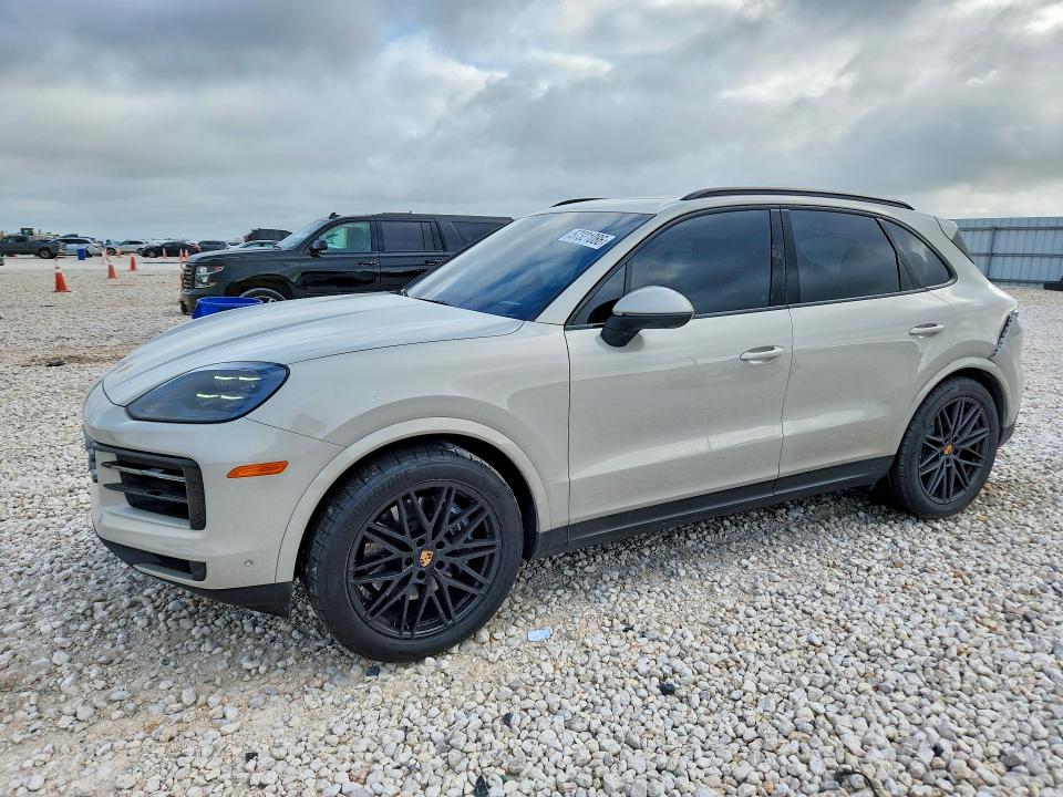 57321086 :رقم المزاد ، WP1AA2AY7SDA02792 vin ، 2025 Porsche Cayenne مزاد بيع