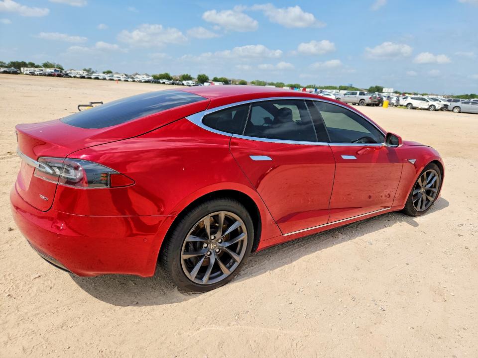 58914936 :رقم المزاد ، 5YJSA1E25GF155208 vin ، 2016 Tesla Model S مزاد بيع
