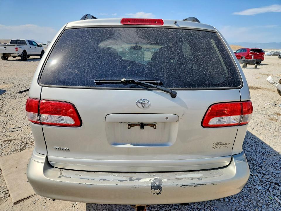 58317826 :رقم المزاد ، 4T3ZF13C53U533043 vin ، 2003 Toyota Sienna مزاد بيع