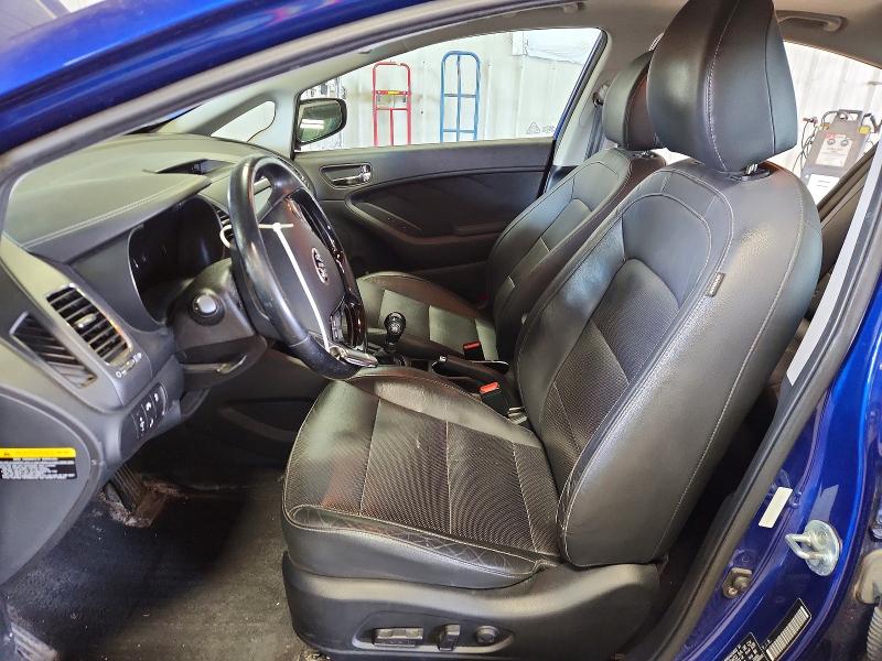 56191496 :رقم المزاد ، 3KPFN4A86HE090555 vin ، 2017 Kia Forte مزاد بيع