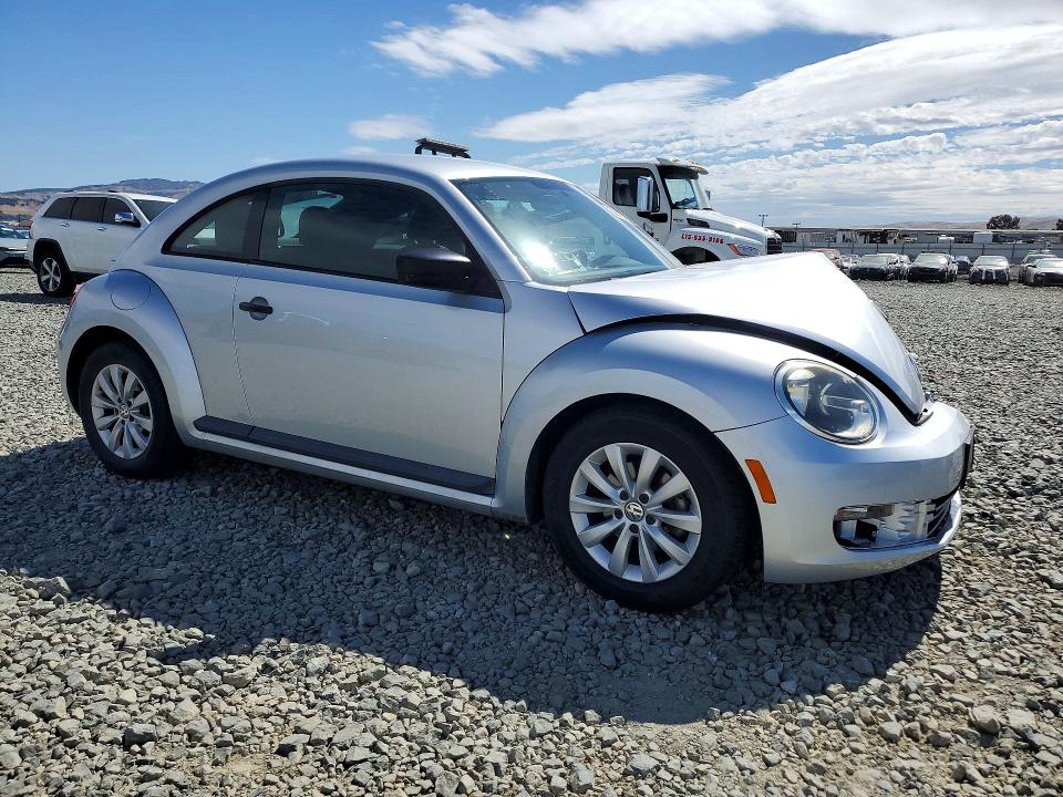 2013 Volkswagen Beetle მანქანა იყიდება აუქციონზე, vin: 3VWFP7AT8DM631876, აუქციონის ნომერი: 58825906