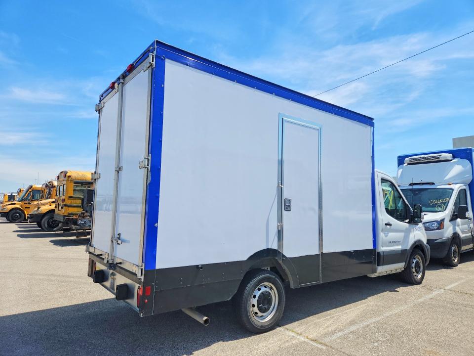 55606916 :رقم المزاد ، 1FDBW5Z86MKA80021 vin ، 2021 Ford Transit مزاد بيع