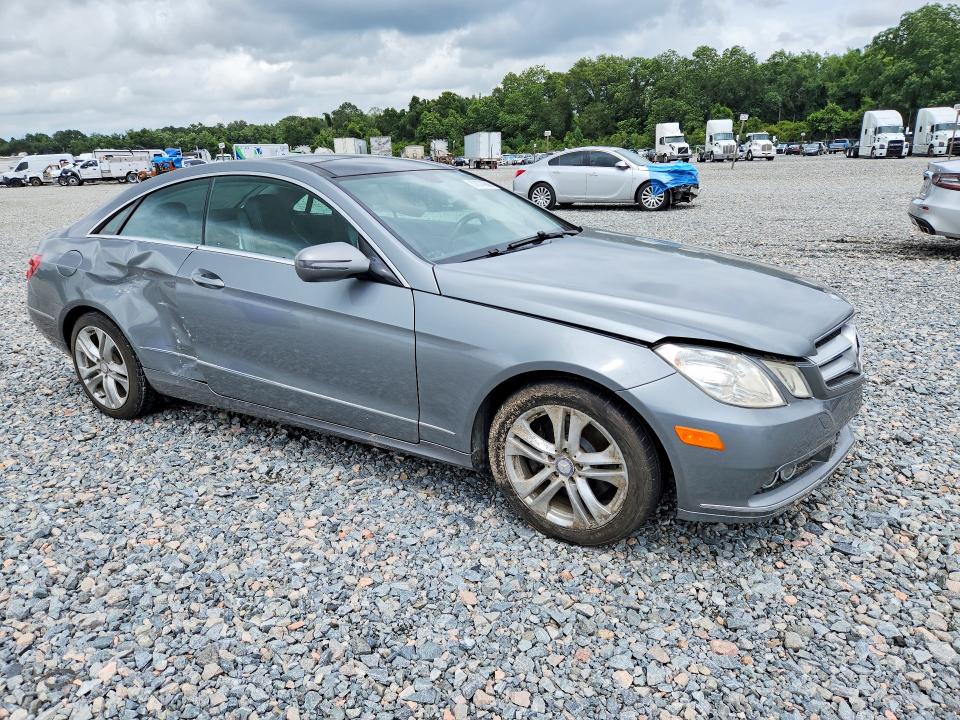 57074086 :رقم المزاد ، WDDKJ5GB1AF005450 vin ، 2010 Mercedes-benz E مزاد بيع