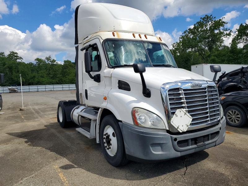 2016 Freightliner Cascadia 113 მანქანა იყიდება აუქციონზე, vin: 1FUBGAD41GLGU8636, აუქციონის ნომერი: 56163076