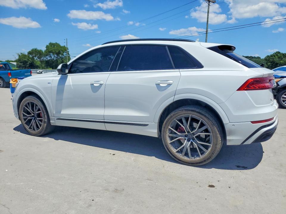55514146 :رقم المزاد ، WA1EVAF18LD007590 vin ، 2020 Audi Q8 مزاد بيع