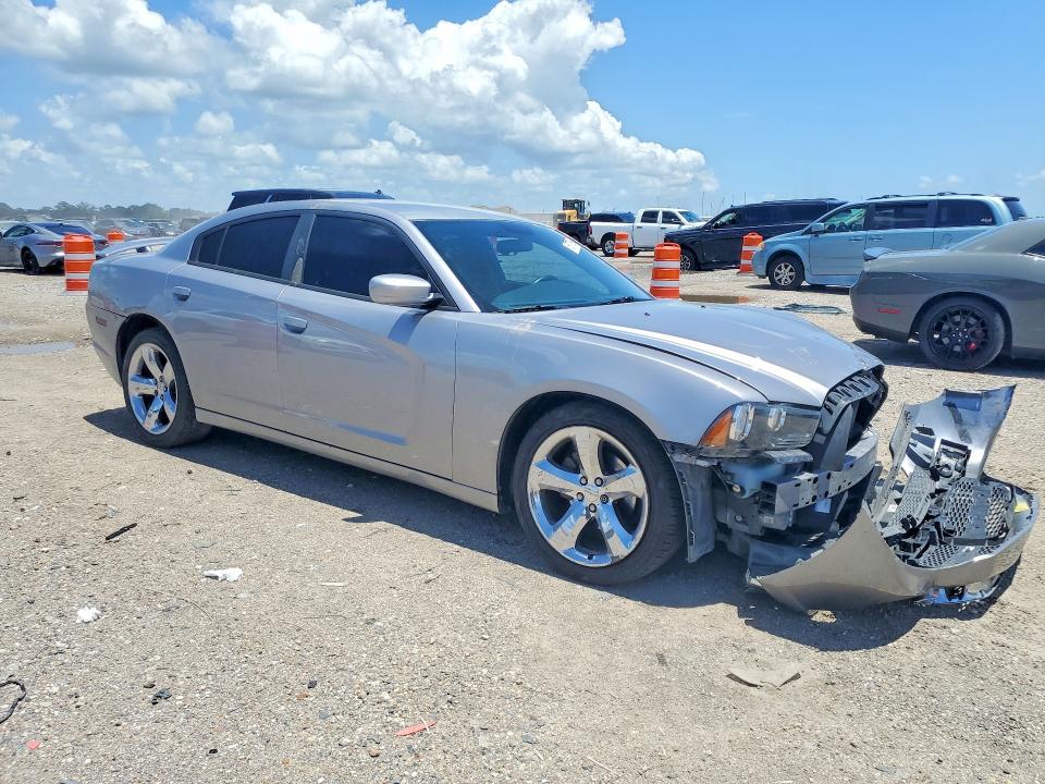 56779196 :رقم المزاد ، 2C3CDXBGXDH655762 vin ، 2013 Dodge Charger مزاد بيع