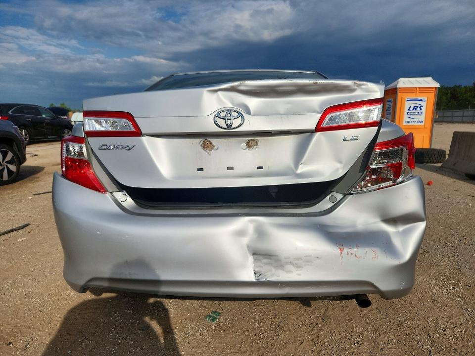 58467266 :رقم المزاد ، 4T4BF1FK8ER351181 vin ، 2014 Toyota Camry مزاد بيع