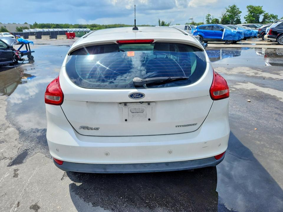 2016 Ford Focus მანქანა იყიდება აუქციონზე, vin: 1FADP3N24GL332689, აუქციონის ნომერი: 57381676