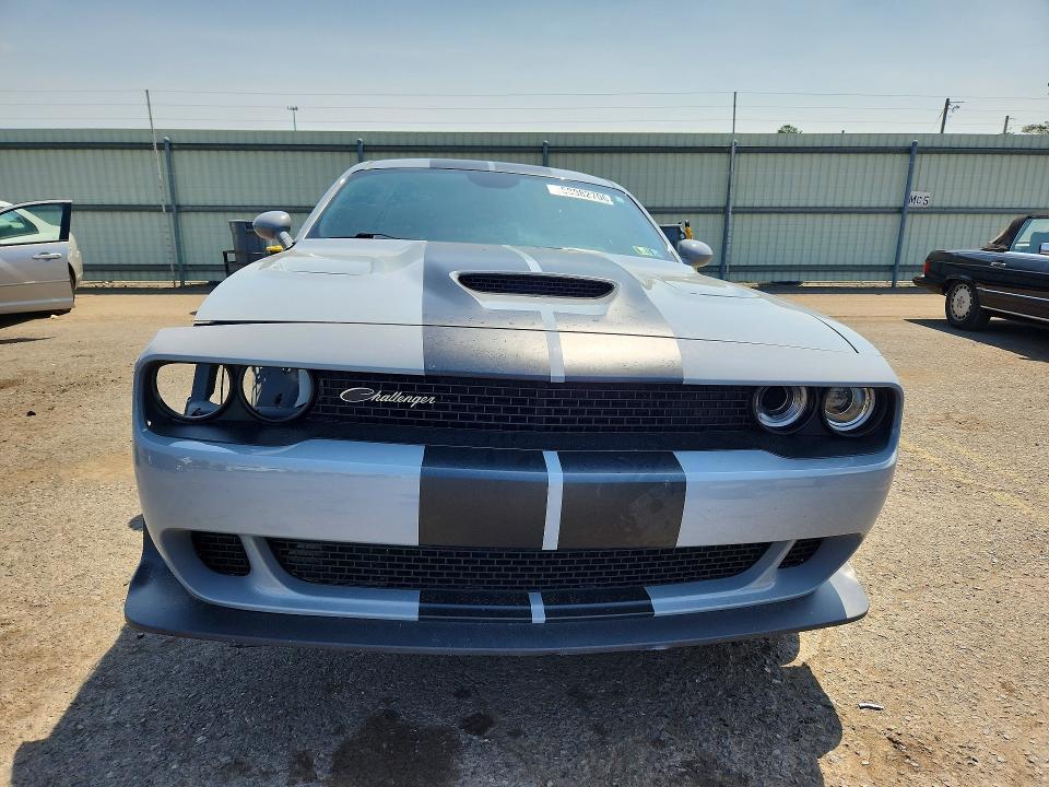 Продажа на аукционе авто 2022 Dodge Challenger, vin: 2C3CDZFJXNH131658, номер лота: 58982706