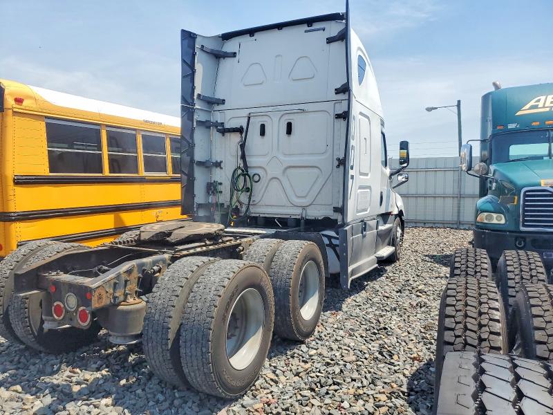 Продаж на аукціоні авто 2018 Freightliner Cascadia 126, vin: 3AKJHHDR8JSHR1320, номер лоту: 59648706