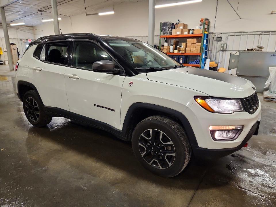 59118966 :رقم المزاد ، 3C4NJDDB2JT501191 vin ، 2018 Jeep Compass مزاد بيع