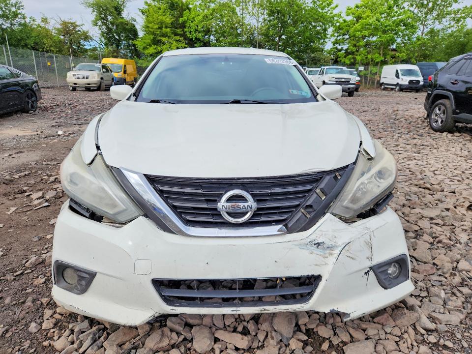 56313386 :رقم المزاد ، 1N4AL3AP9JC105876 vin ، 2018 Nissan Altima مزاد بيع