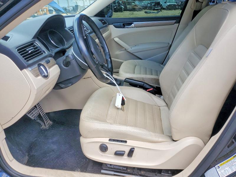 57315446 :رقم المزاد ، 1VWCT7A33HC063476 vin ، 2017 Volkswagen Passat مزاد بيع