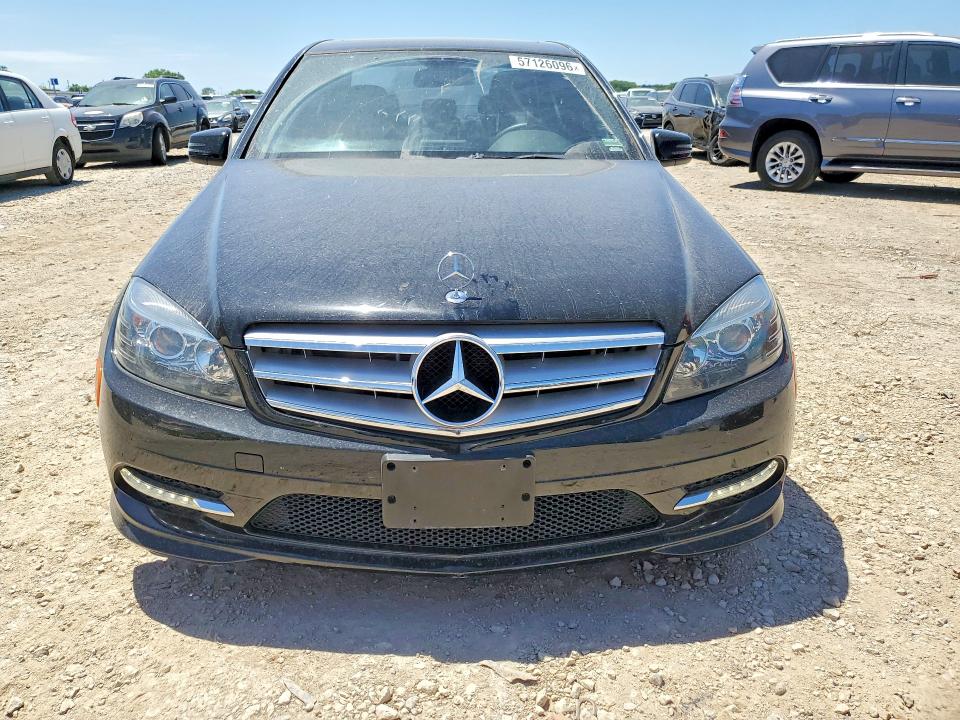 57126096 :رقم المزاد ، WDDGF8BB3BR161411 vin ، 2011 Mercedes-benz C مزاد بيع