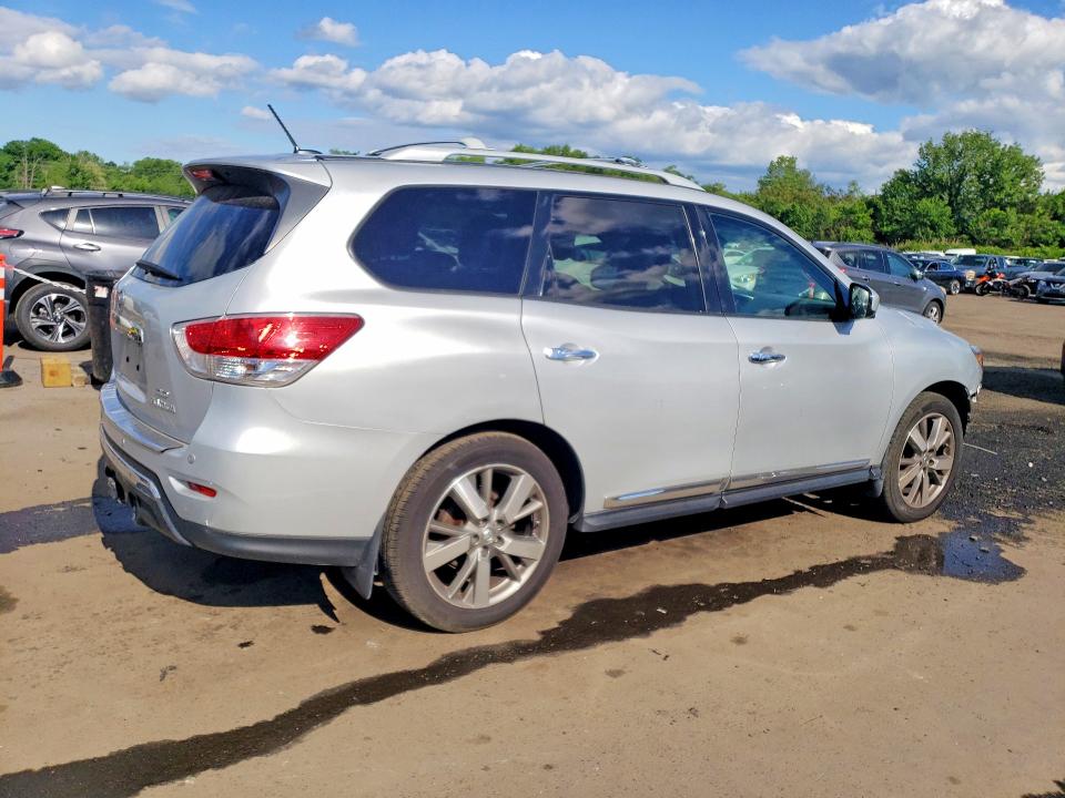 2015 Nissan Pathfinder მანქანა იყიდება აუქციონზე, vin: 5N1AR2MM0FC631871, აუქციონის ნომერი: 54272446