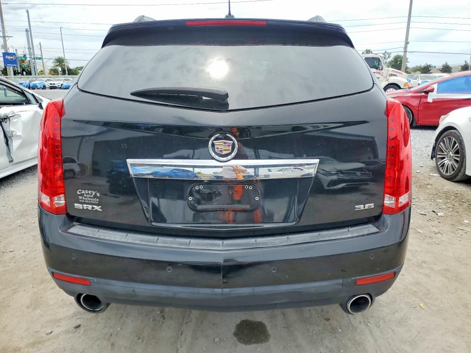 55871196 :رقم المزاد ، 3GYFNBE33FS637339 vin ، 2015 Cadillac Srx مزاد بيع