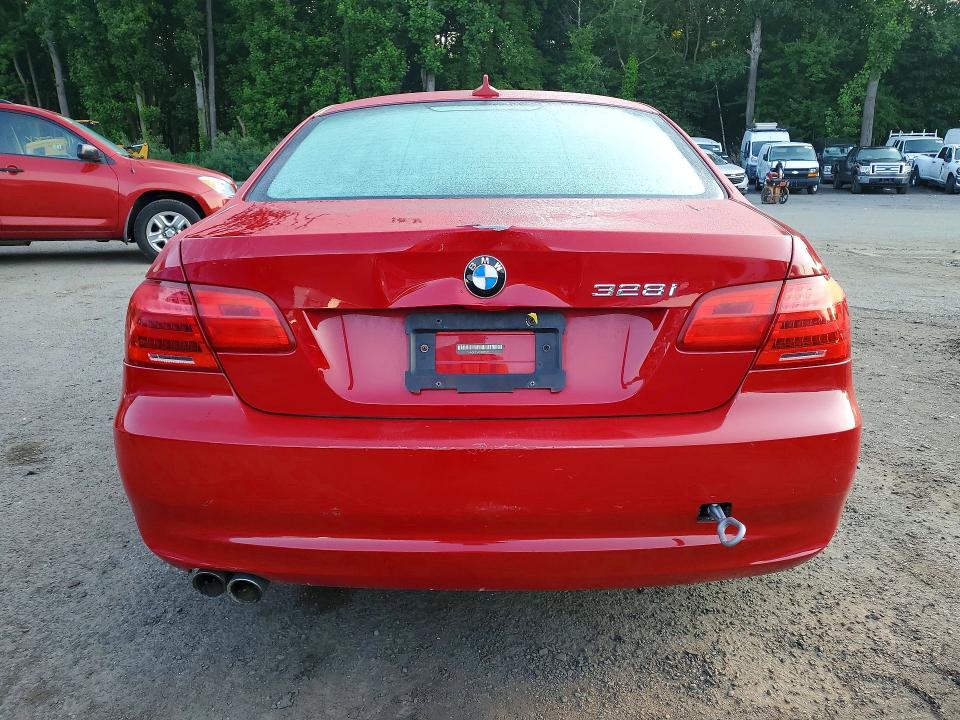2011 Bmw 328 მანქანა იყიდება აუქციონზე, vin: WBAKF5C5XBE587273, აუქციონის ნომერი: 58773326