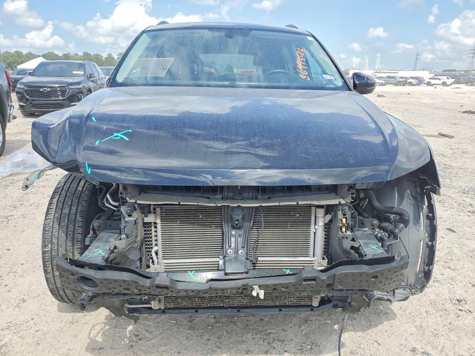 56943586 :رقم المزاد ، 3VV3B7AX5MM037691 vin ، 2021 Volkswagen Tiguan مزاد بيع