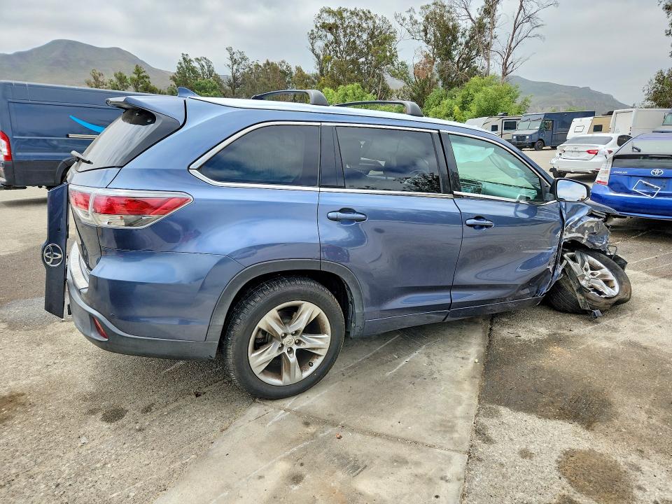 58952726 :رقم المزاد ، 5TDYKRFH2ES036730 vin ، 2014 Toyota Highlander مزاد بيع