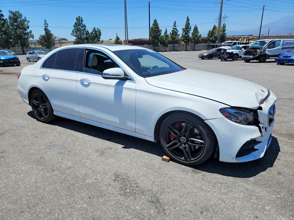 58263926 :رقم المزاد ، WDDZF4JB6JA347136 vin ، 2018 Mercedes-benz E مزاد بيع