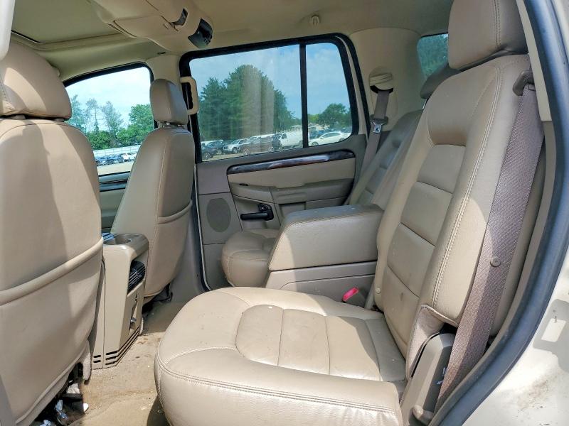 58764366 :رقم المزاد ، 1FMDU75W05ZA27130 vin ، 2005 Ford Explorer مزاد بيع
