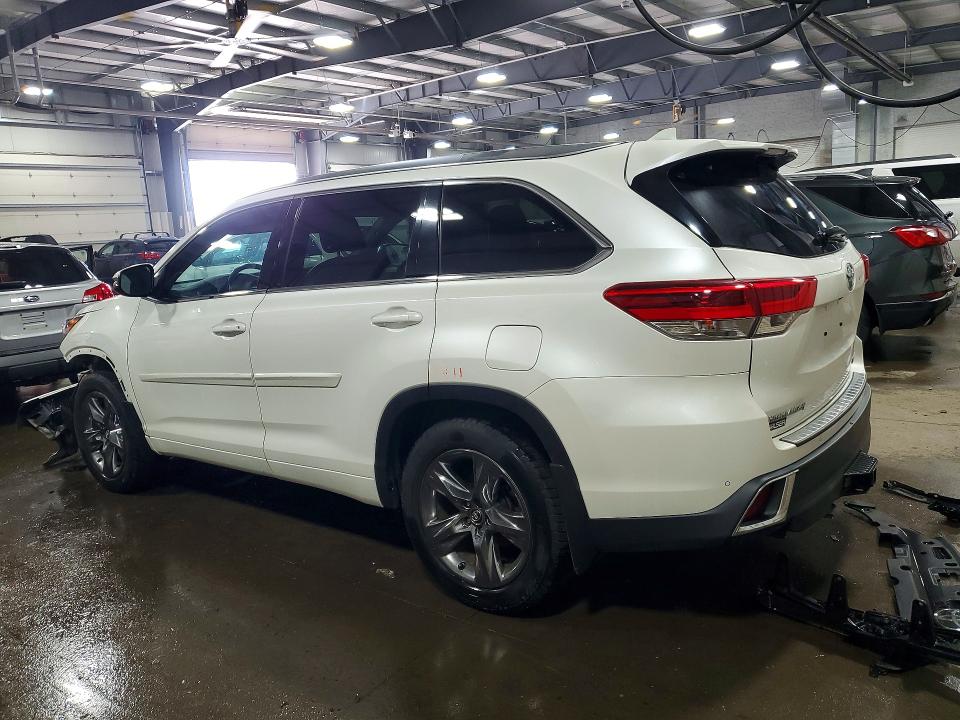 Продаж на аукціоні авто 2018 Toyota Highlander, vin: 5TDDZRFH6JS814080, номер лоту: 58013536