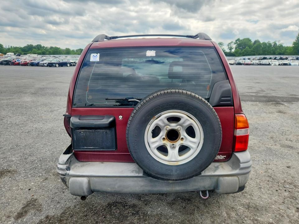 56691606 :رقم المزاد ، 2CNBJ13C526943654 vin ، 2002 Chevrolet Tracker مزاد بيع