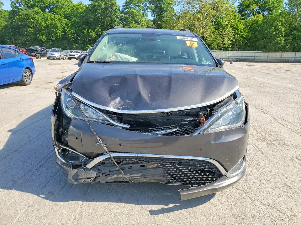 2019 Chrysler Pacifica მანქანა იყიდება აუქციონზე, vin: 2C4RC1EG9KR577404, აუქციონის ნომერი: 55557006
