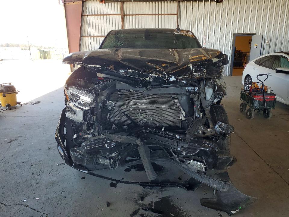 Продажа на аукционе авто 2023 Chevrolet Silverado, vin: 2GCUDEEDXP1151103, номер лота: 57170346