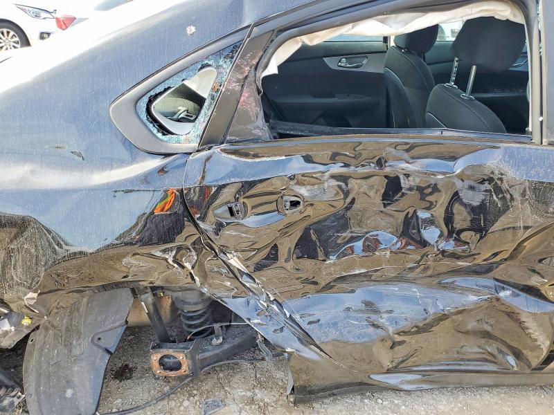 56103096 :رقم المزاد ، 3KPF24AD6RE830662 vin ، 2024 Kia Forte مزاد بيع