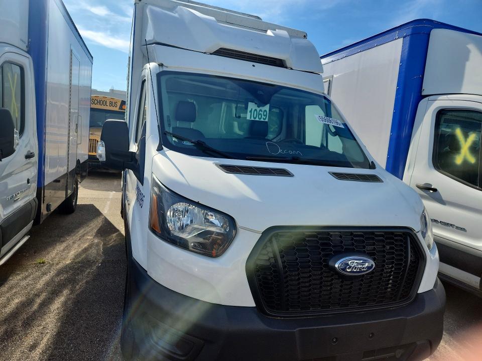 55606196 :رقم المزاد ، 1FDBW5Z82LKB30329 vin ، 2020 Ford Transit مزاد بيع