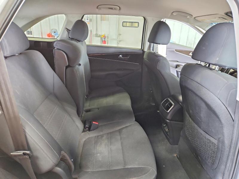 2019 Kia Sorento მანქანა იყიდება აუქციონზე, vin: 5XYPG4A33KG437904, აუქციონის ნომერი: 56619366