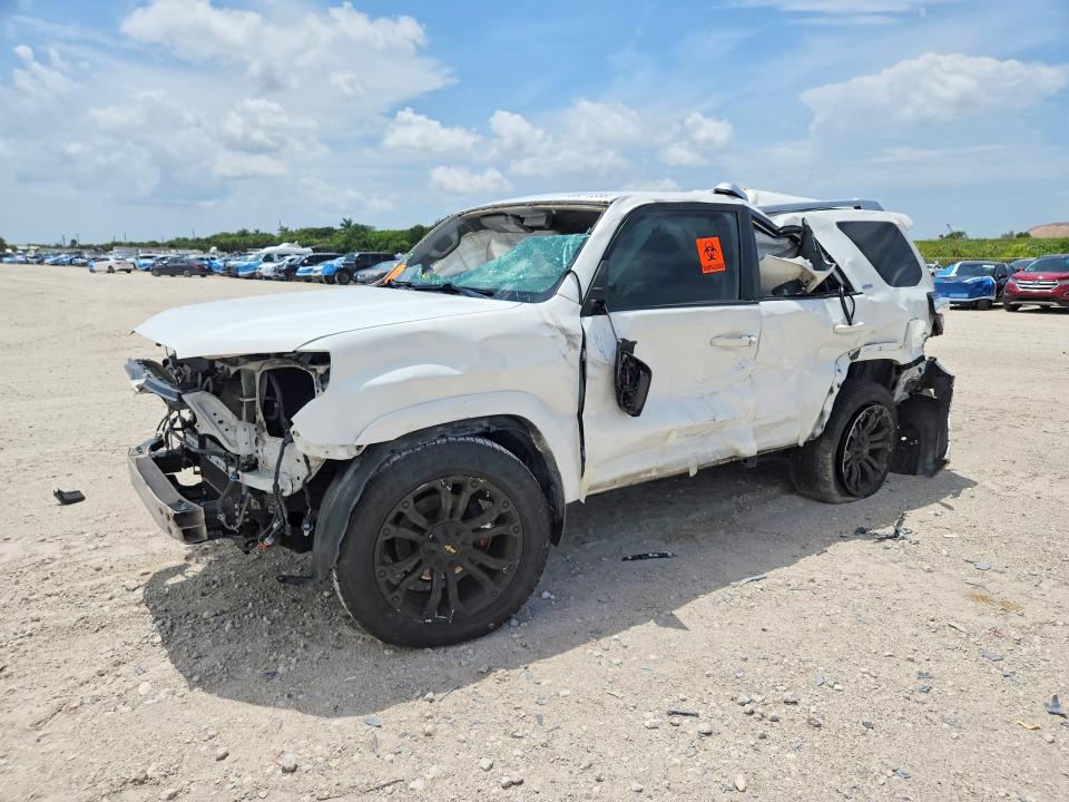 55377236 :رقم المزاد ، JTEZU5JR8J5167163 vin ، 2018 Toyota 4runner مزاد بيع