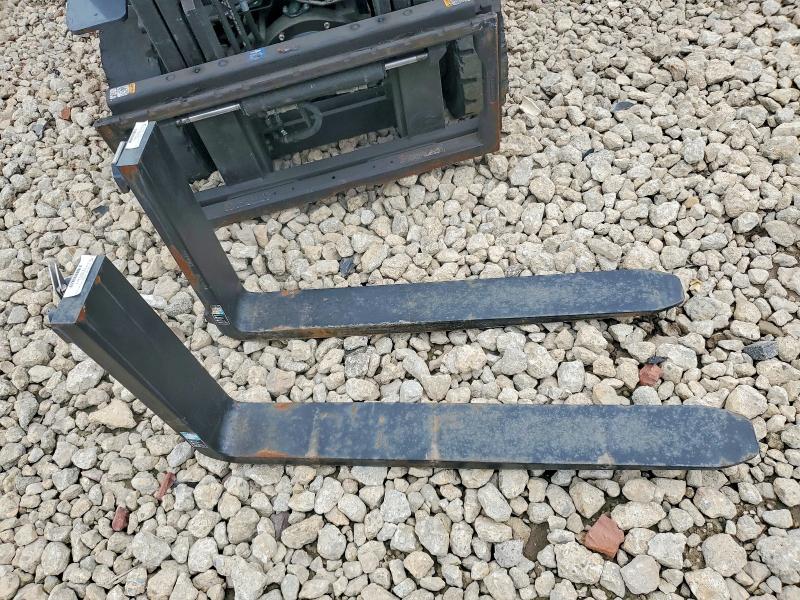 2001 Toyota 8fgu15 მანქანა იყიდება აუქციონზე, vin: 11850, აუქციონის ნომერი: 57729016