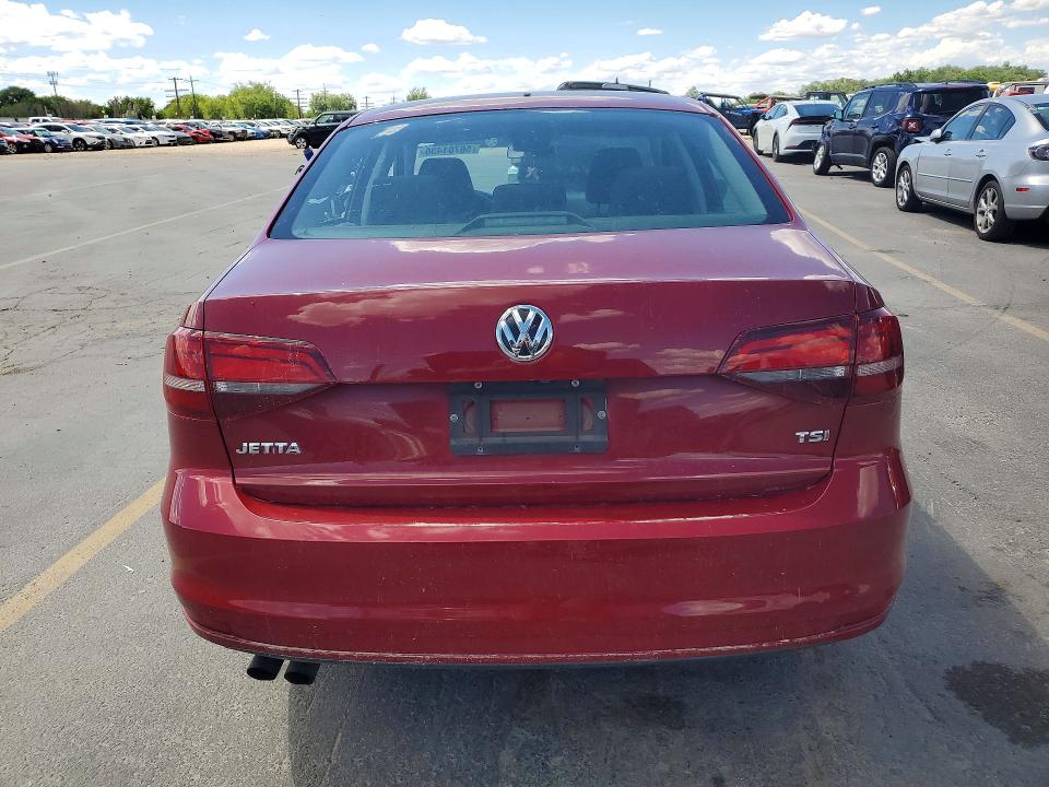 56701436 :رقم المزاد ، 3VW2B7AJ4HM389928 vin ، 2017 Volkswagen Jetta مزاد بيع