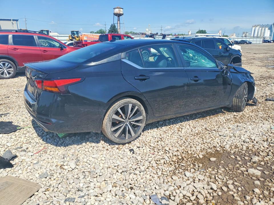58727766 :رقم المزاد ، 1N4BL4CV3MN326310 vin ، 2021 Nissan Altima مزاد بيع