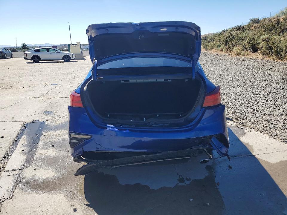 2019 Kia Forte მანქანა იყიდება აუქციონზე, vin: 3KPF24AD9KE083662, აუქციონის ნომერი: 56893946
