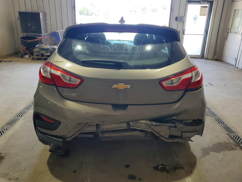 58646566 :رقم المزاد ، 3G1BE6SMXHS576172 vin ، 2017 Chevrolet Cruze مزاد بيع