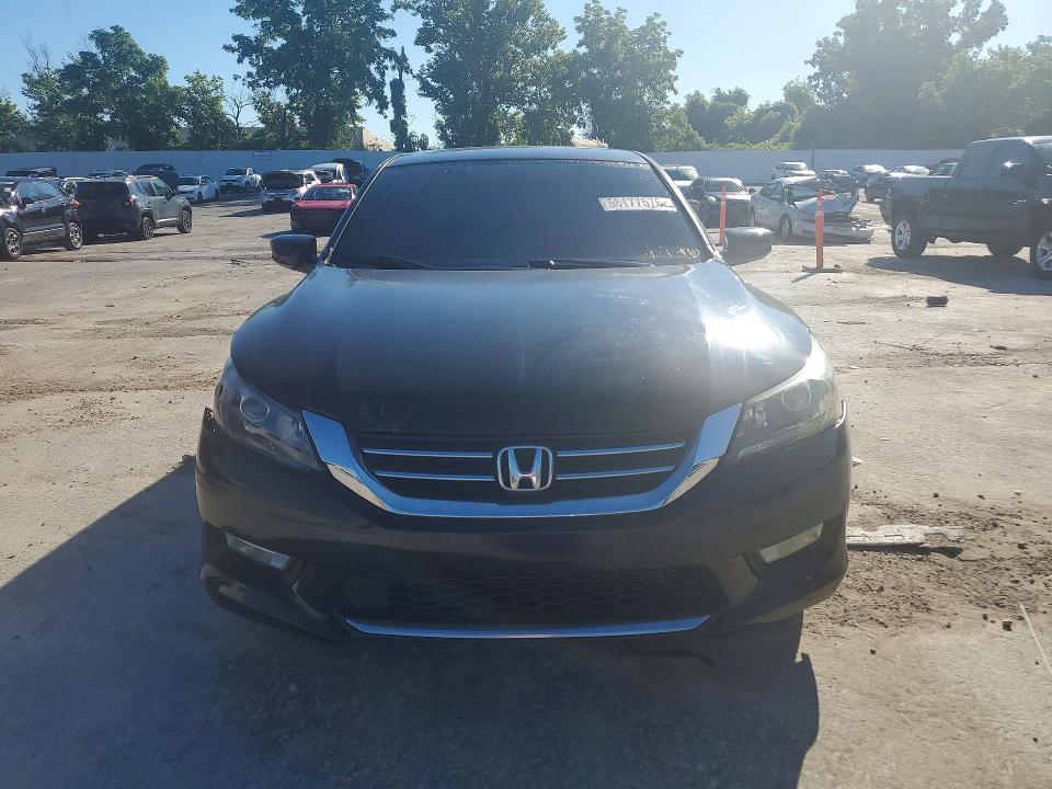 Продажа на аукционе авто 2015 Honda Accord, vin: 1HGCR2F39FA164593, номер лота: 58177576