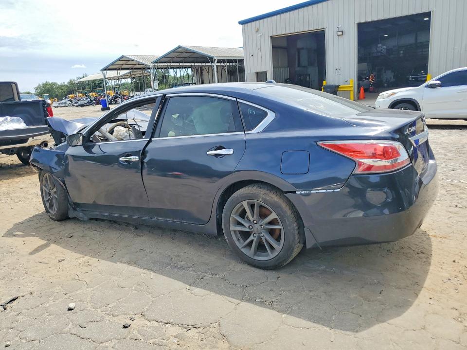 2015 Nissan Altima მანქანა იყიდება აუქციონზე, vin: 1N4AL3AP7FC102255, აუქციონის ნომერი: 57413636