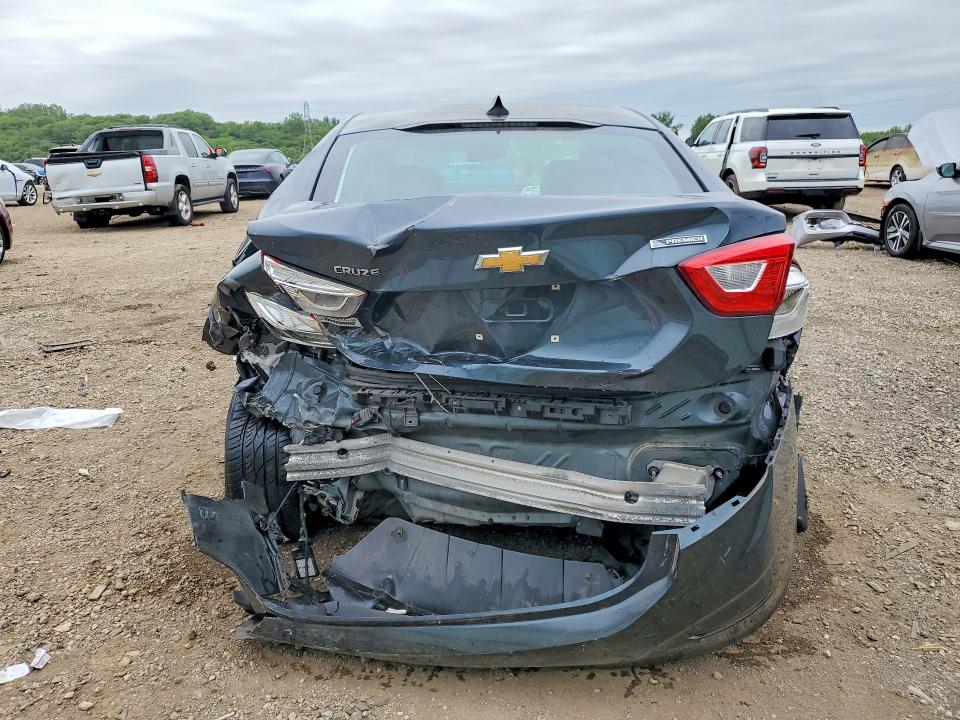Продажа на аукционе авто 2018 Chevrolet Cruze, vin: 1G1BF5SM2J7107685, номер лота: 55626336